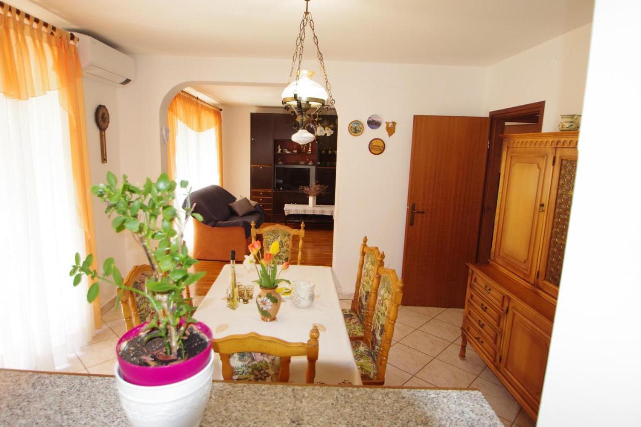 Apartment Ana Pula Exterior foto