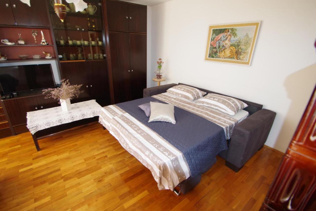 Apartment Ana Pula Exterior foto